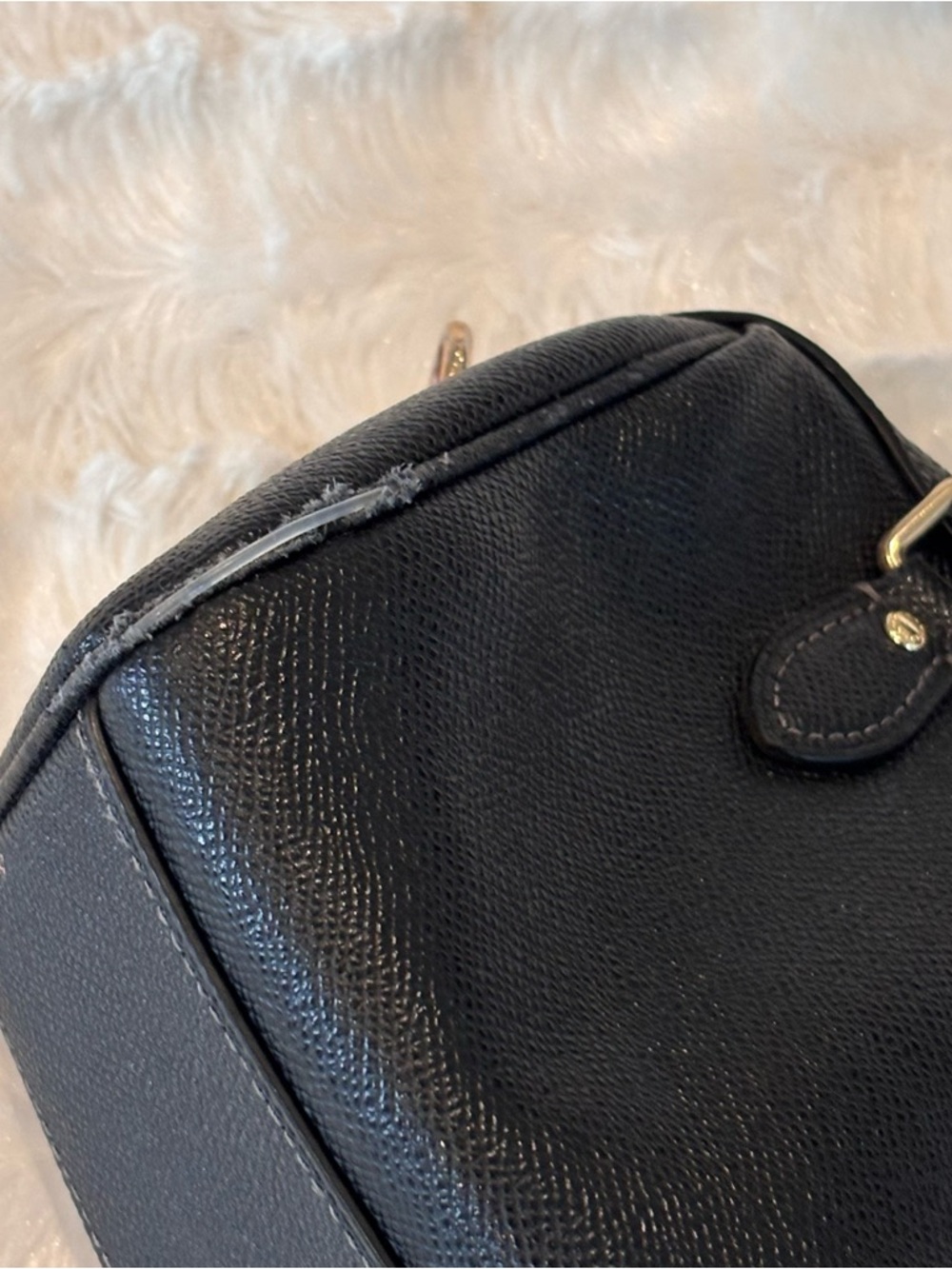 Coach - Mini Rowan- doesn't have the belt Look closely at the photos - Picture 2 of 6